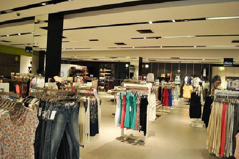 隆林商场里的店面怎么装修?